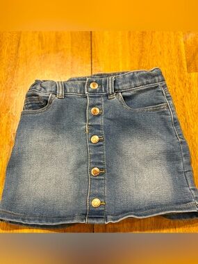 Cat & Jack Girls 4T Denim Button Front Skirt Stretch Blue Jean Skirt